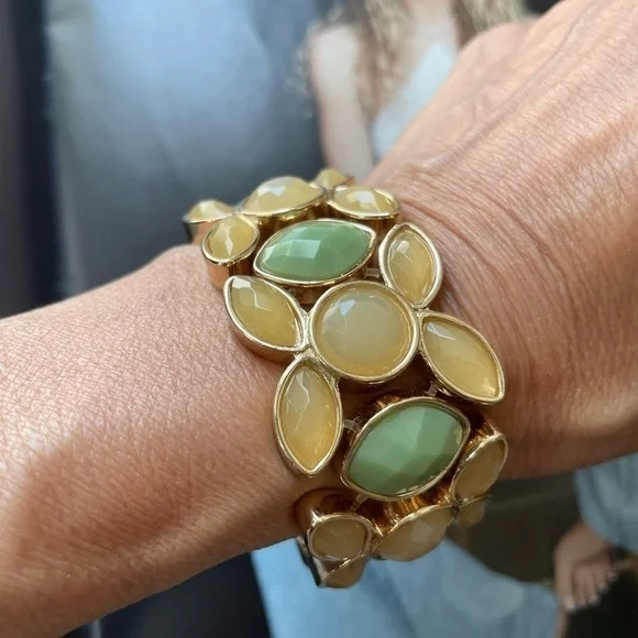 Banana Republic stretchy bracelet - Picture 3 of 5